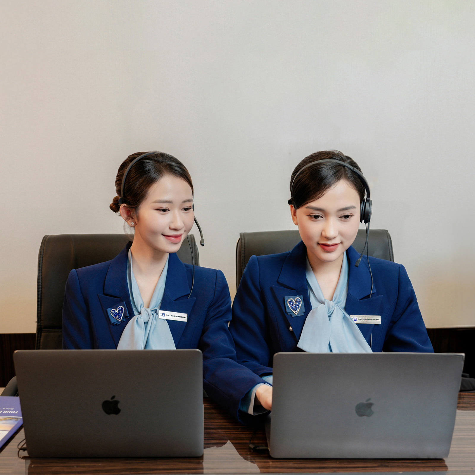 Nhân viên BestBooking